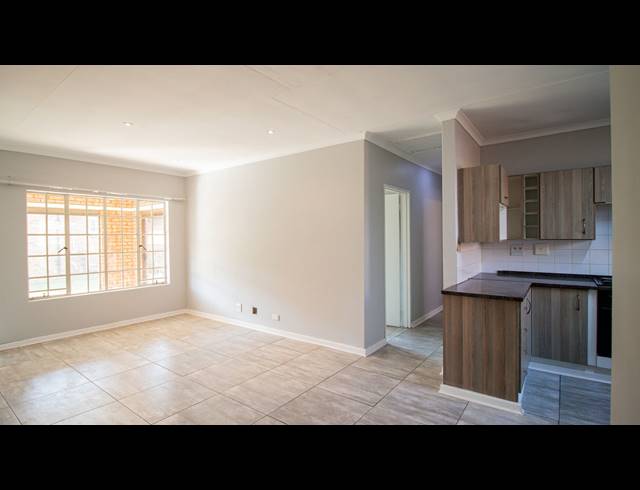 2 BEDROOM SECTIONAL TITLE FOR SALE IN SUNAIR PARK
